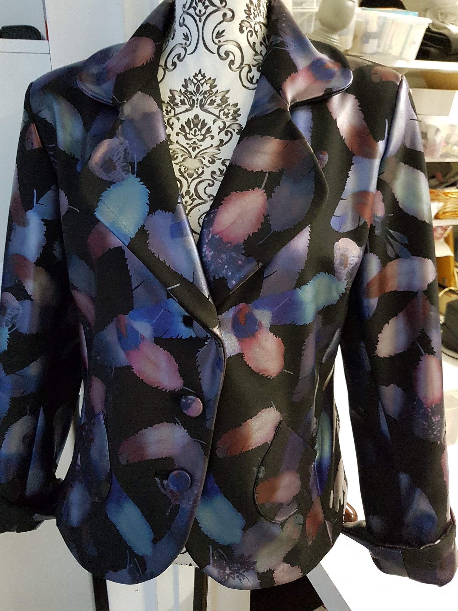 Naaiatelier Carola, kleding met bloes